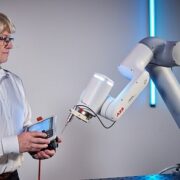 ABB lancia l’innovativa Ultra Accuracy per i cobot GoFa™, funzione  che offre il più alto livello di precisione, 10 volte superiore agli altri cobot